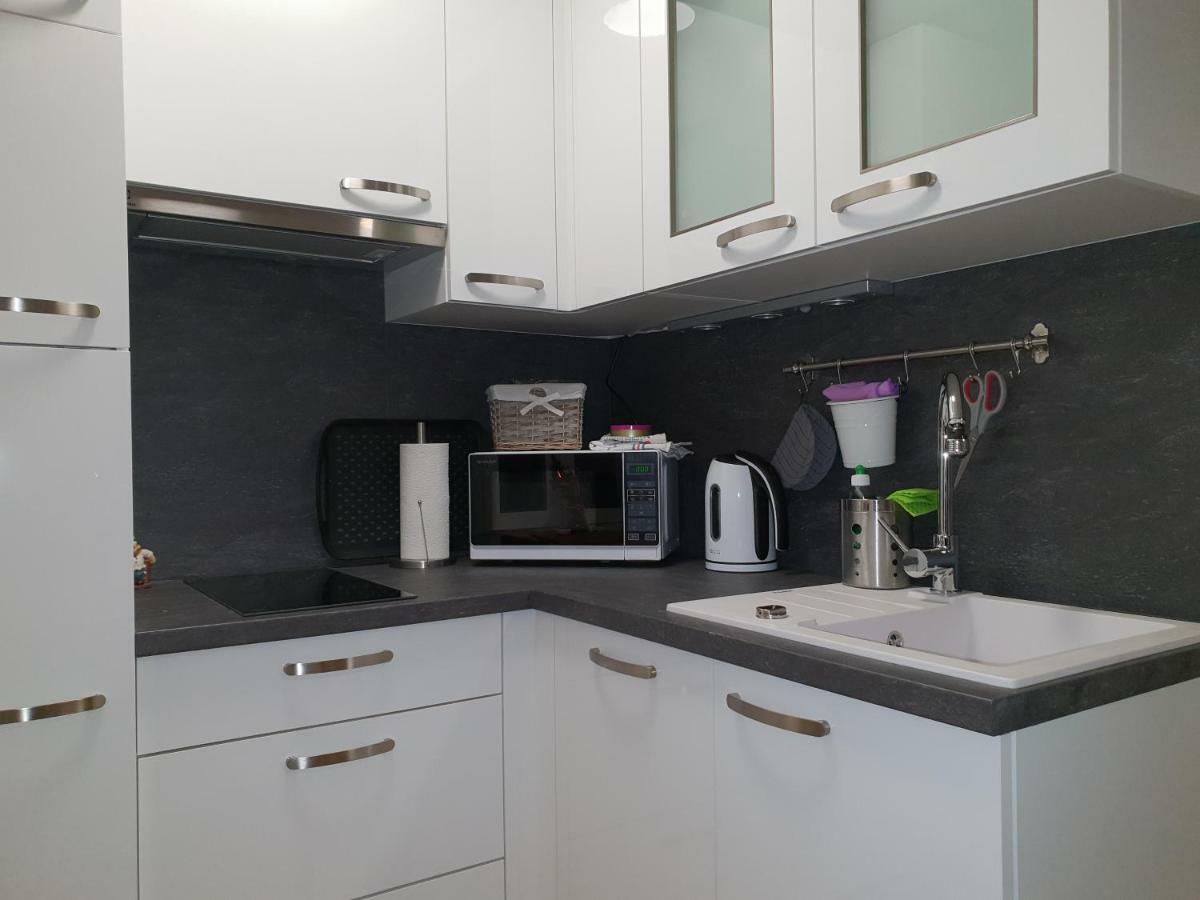 Appartamento di 45 m² con 1 camera Izola Esterno foto