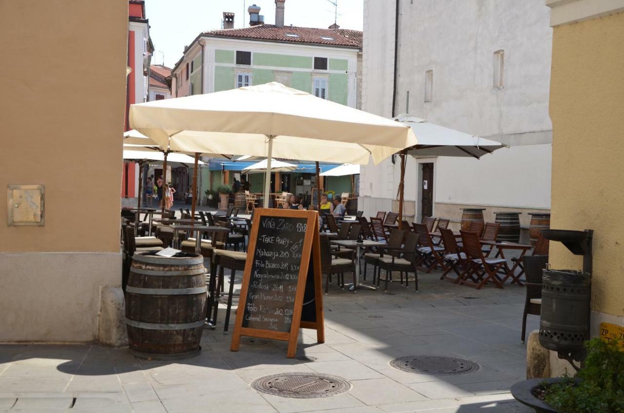Appartamento di 45 m² con 1 camera Izola Esterno foto